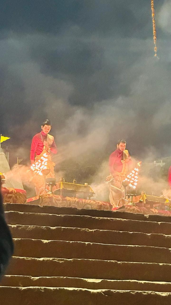 Banarasi street food vendors near the ghats