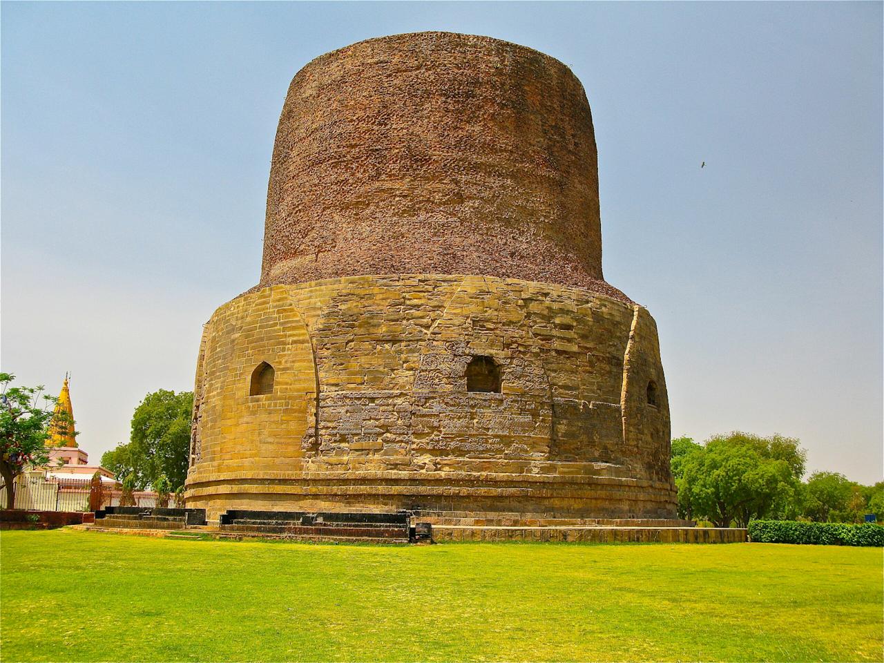 Beautiful Sarnath Stupa with architectural details Sarnath Stupa closeup