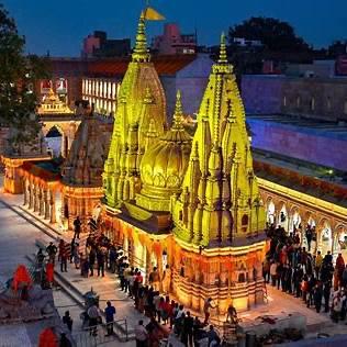 Kashi Vishwanath Temple in the evening Vishwanath Temple exterior